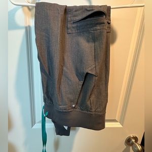 FIGS Zamora petite joggers